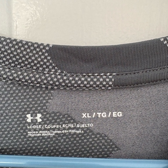 Under Armour Men's Dark Gray Camo Tee - Picture 2 of 3